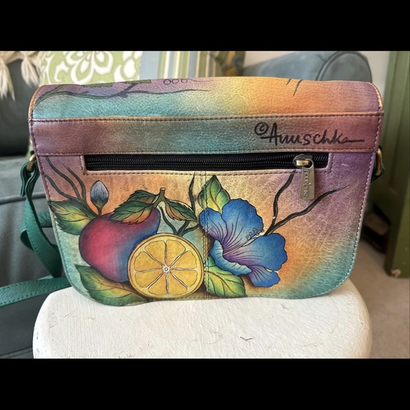 Anuschka Classic Woman Flap Over Accordion Cross Body Handbag 512 - Picture 4 of 8